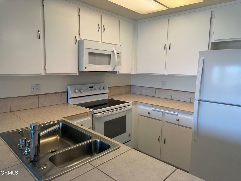 Property Photo: 3113 Harbor Boulevard CA 93035