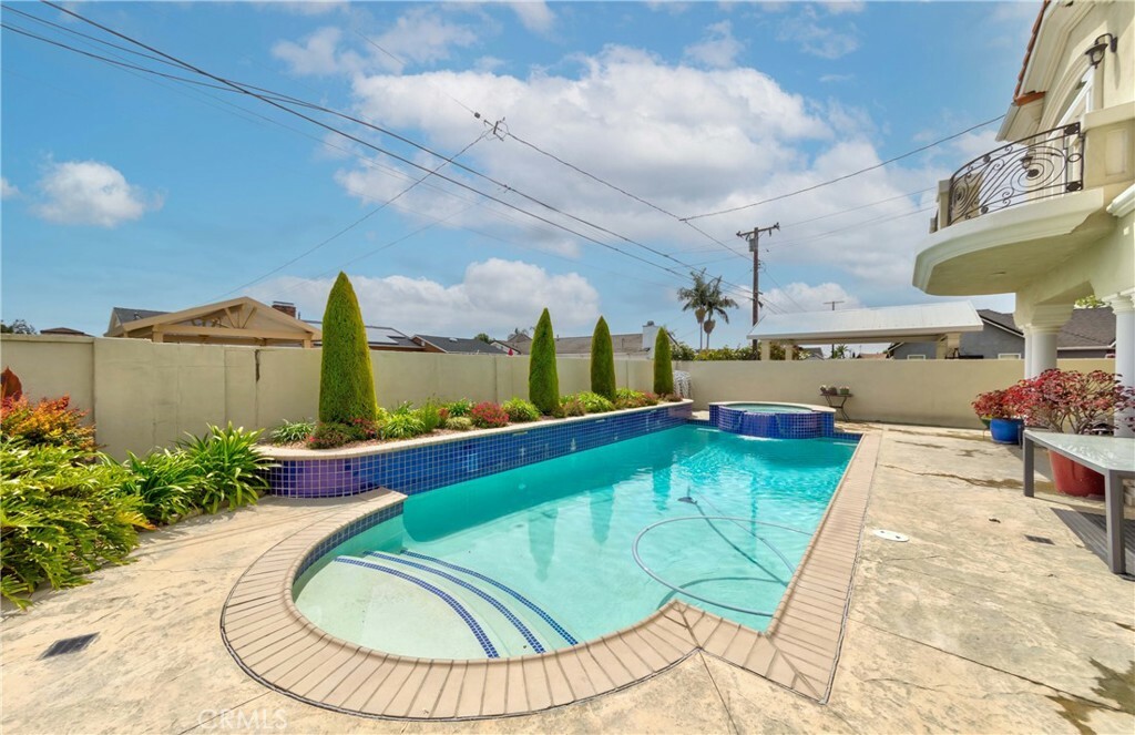Property Photo: 9622 Haledon Avenue CA 90240