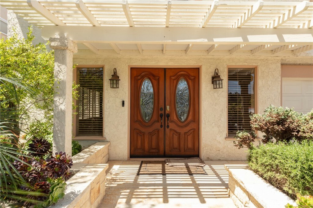 Property Photo:  2225 Via Alamitos  CA 90274 