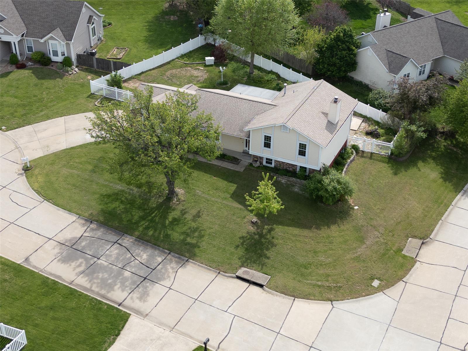 Property Photo: 24 Shaw Court MO 63304