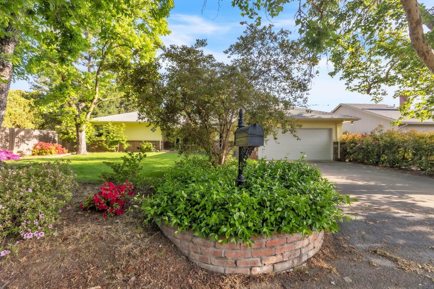 4555 S Park Drive  Sacramento CA 95821 photo