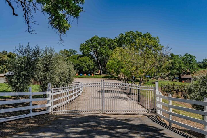 Property Photo: 10120 Shenandoah Rd CA 95669