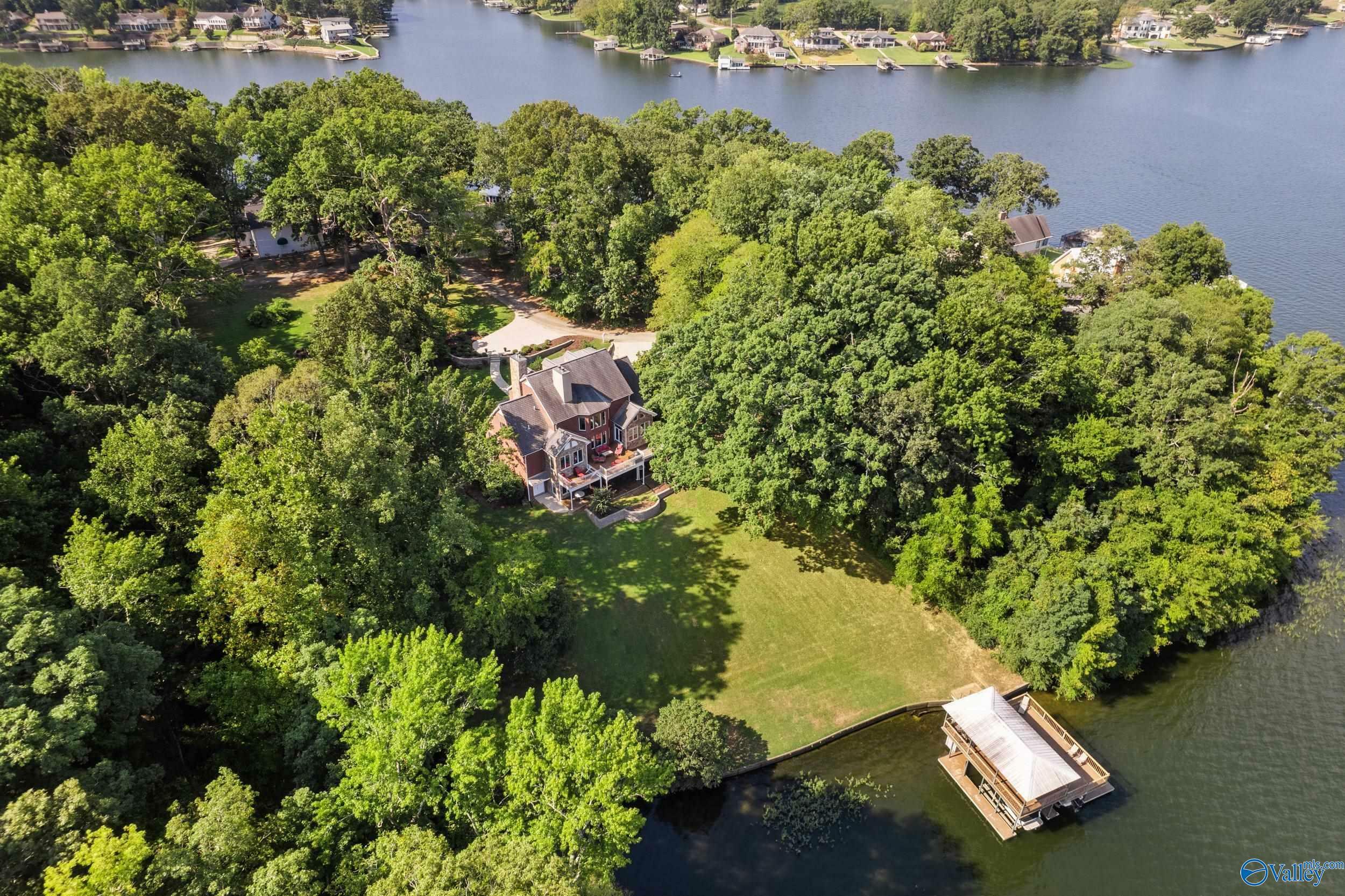 Property Photo: 155 Wilson Court AL 35661