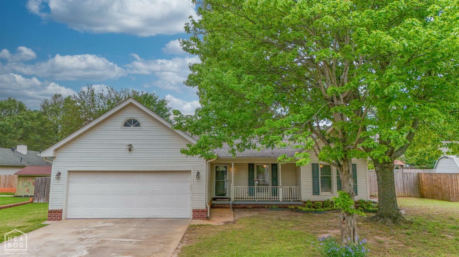 Property Photo: 303 Hunters Ridge AR 72404