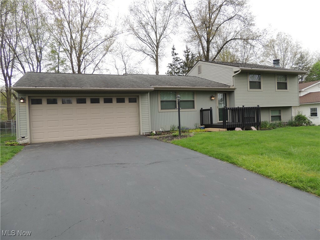 678 Laurelwood Drive SE  Howland OH 44484 photo