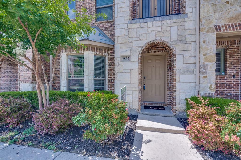 Property Photo:  2562 Adam Lane  TX 75056 