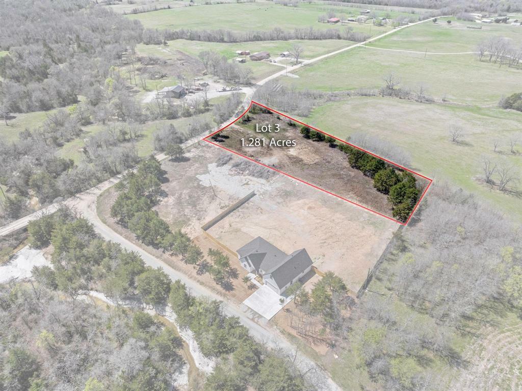 Property Photo:  944 County Road 26720  TX 75446 