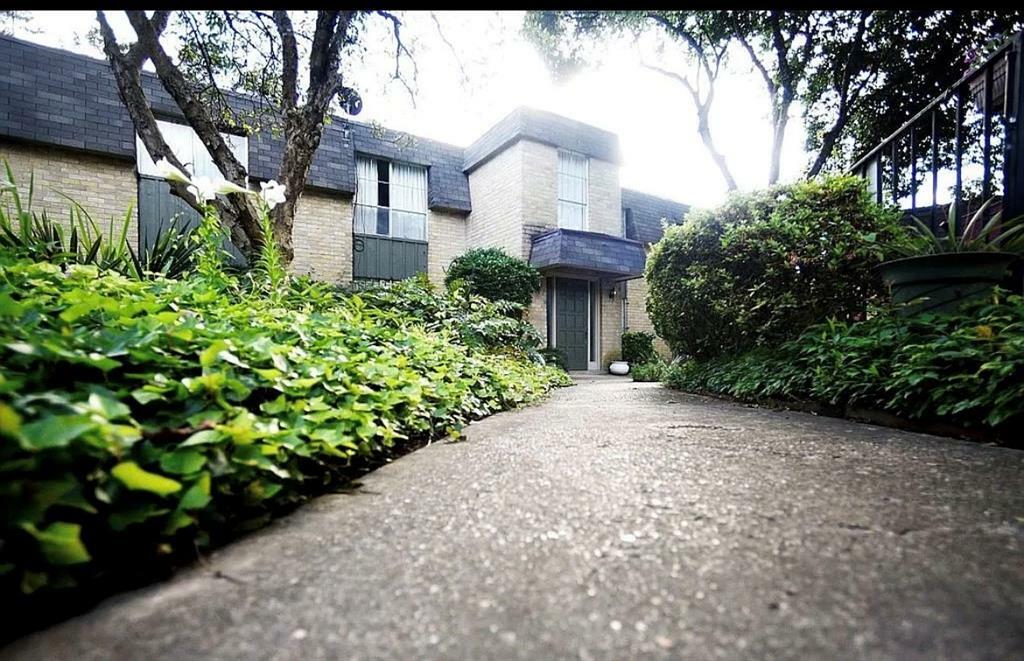 Property Photo: 7000 Creswell Road 223 LA 71106