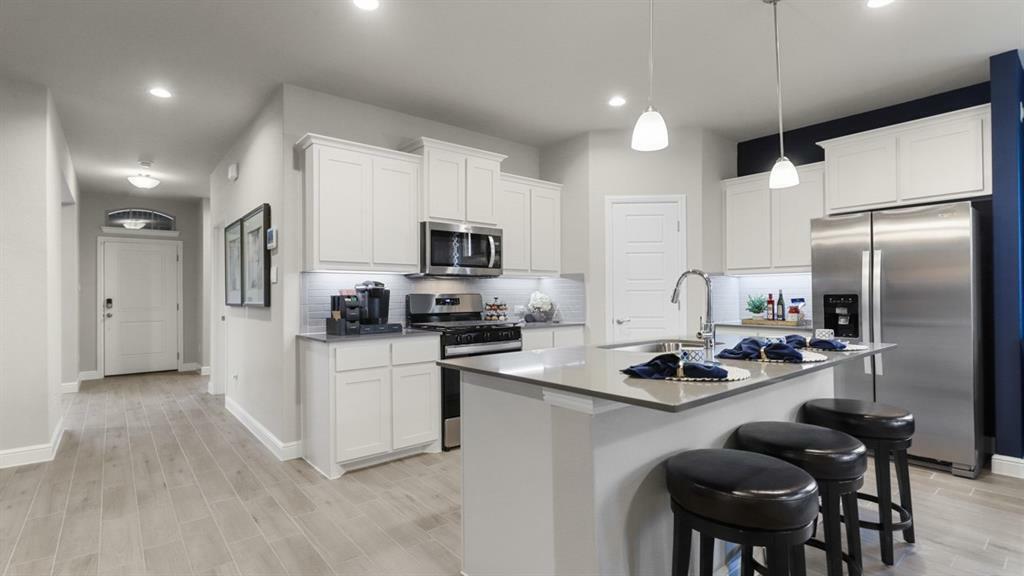 Property Photo: 10873 Black Onyx Drive TX 76036