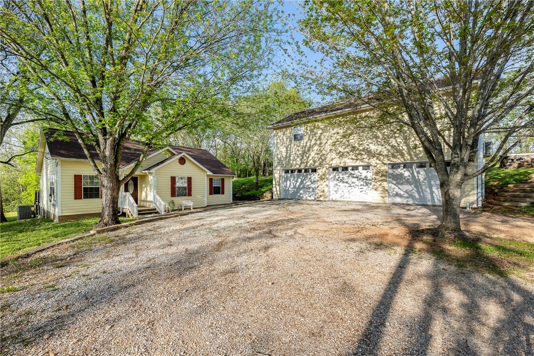 Property Photo: 19360 Ford Road AR 72732