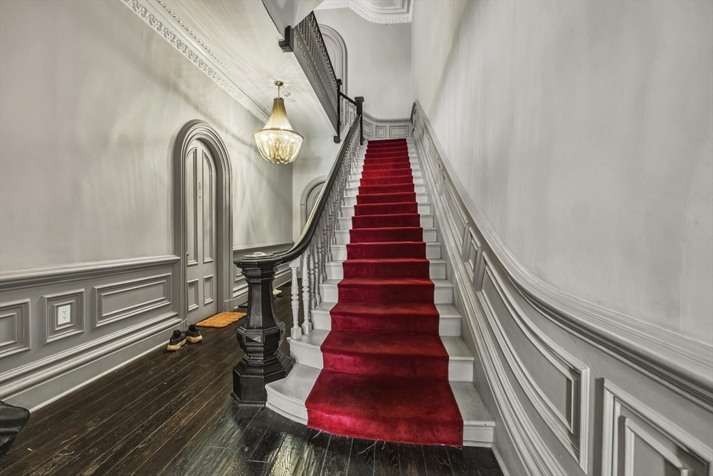 Property Photo: 103 Beacon St 2 MA 02116