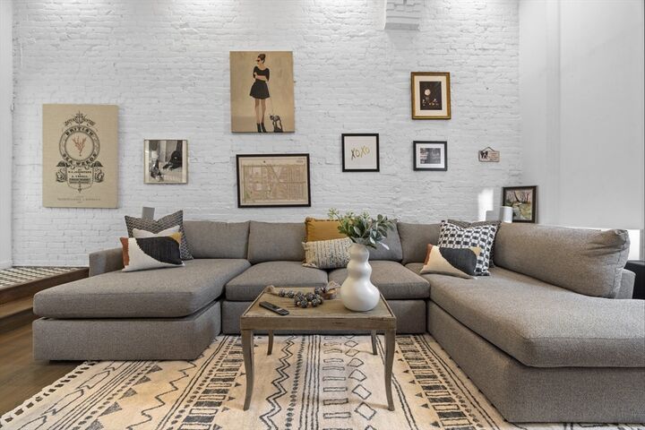 Property Photo:  59 Warren Ave 1  MA 02116 