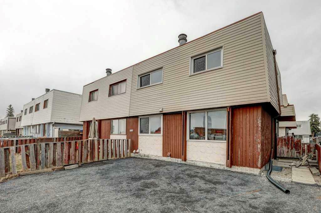 Photo de la propriété: 519 64 Street NE 1 AB T2K 2M7
