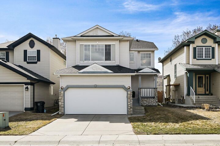 Photo de la propriété: 203 Valley Brook Circle NW AB T3B 5S1