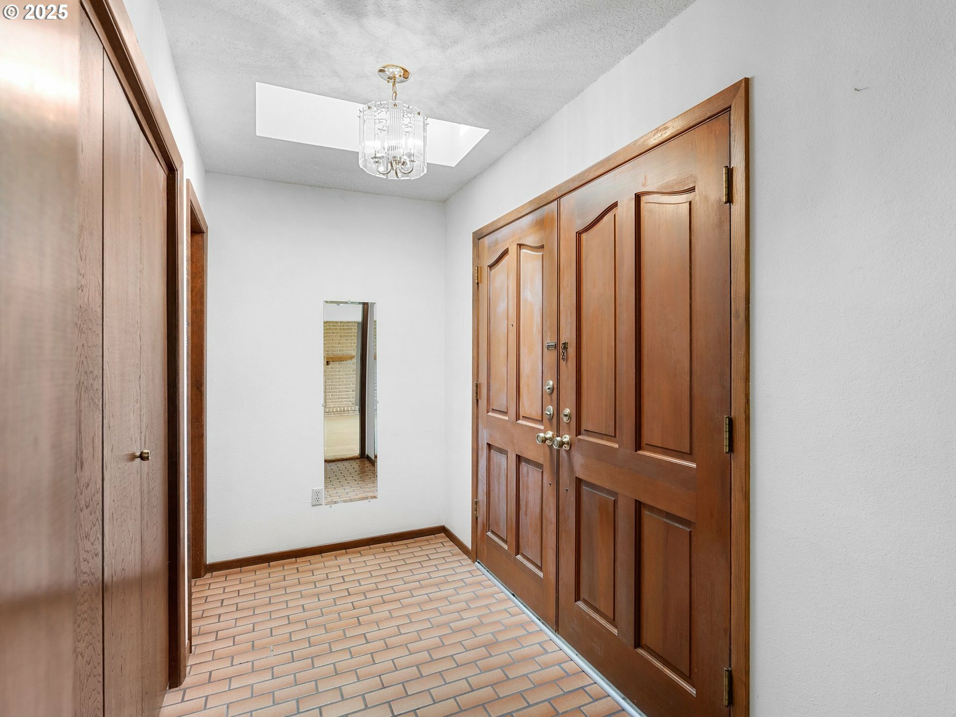 Property Photo: 15416 NE Holladay St OR 97230