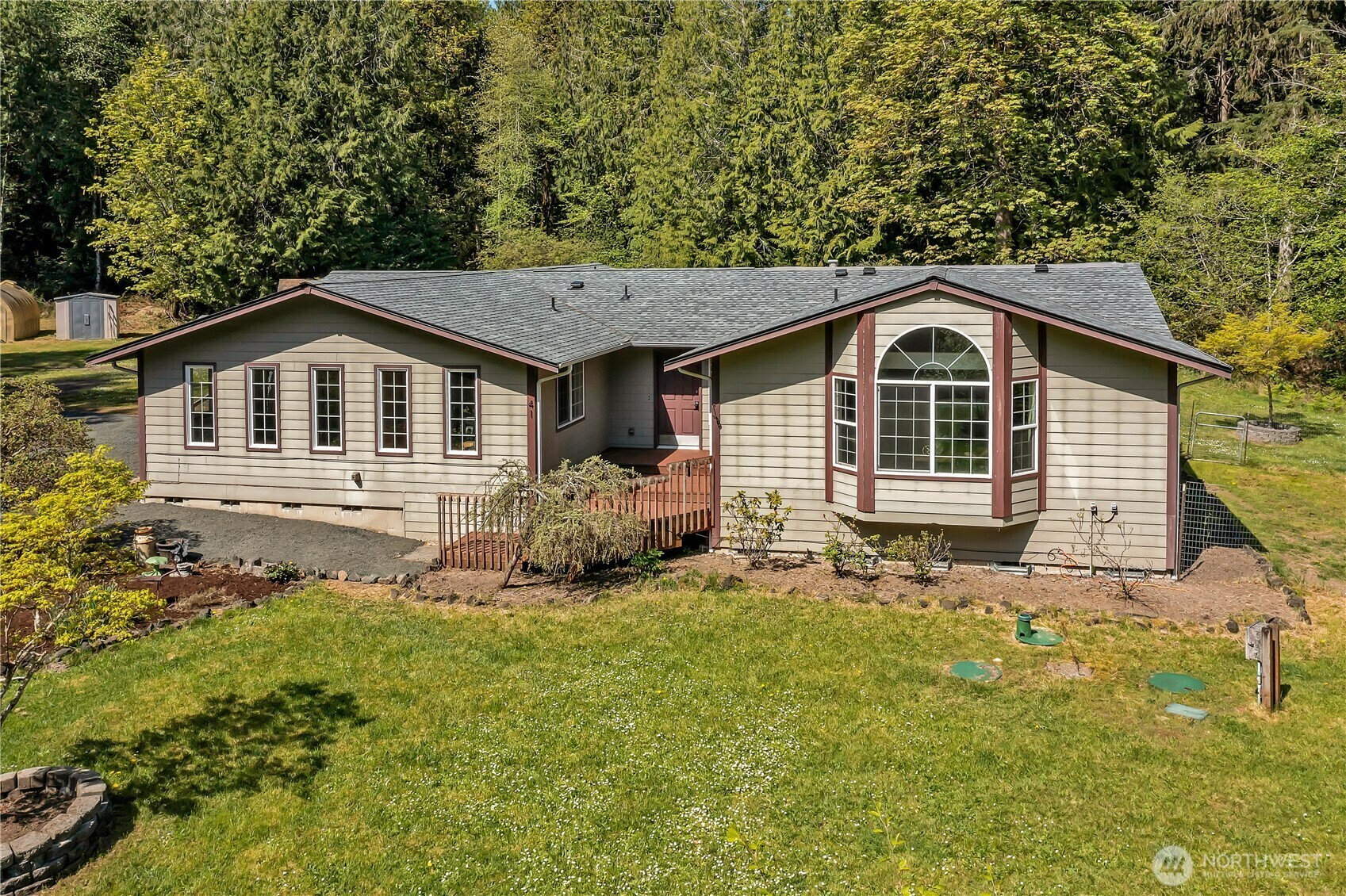 Property Photo: 41 E Leaf Lane WA 98584