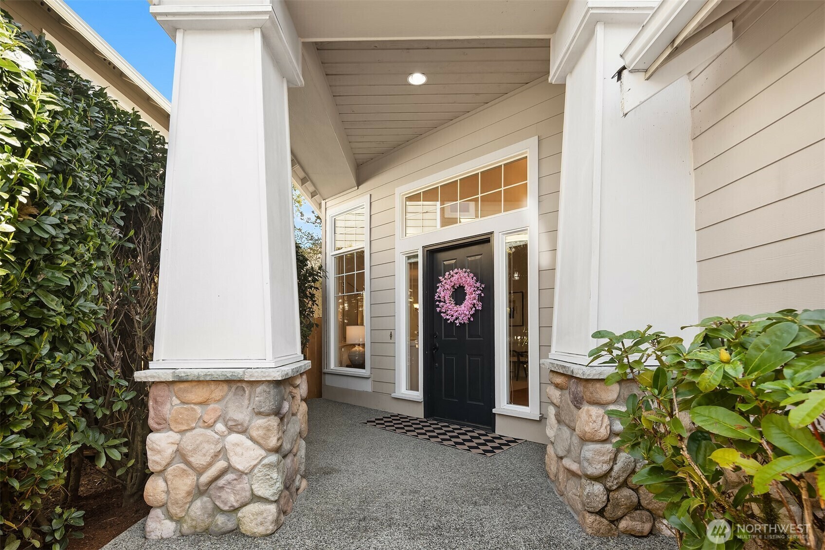 Property Photo: 21011 SE 35th Place WA 98075