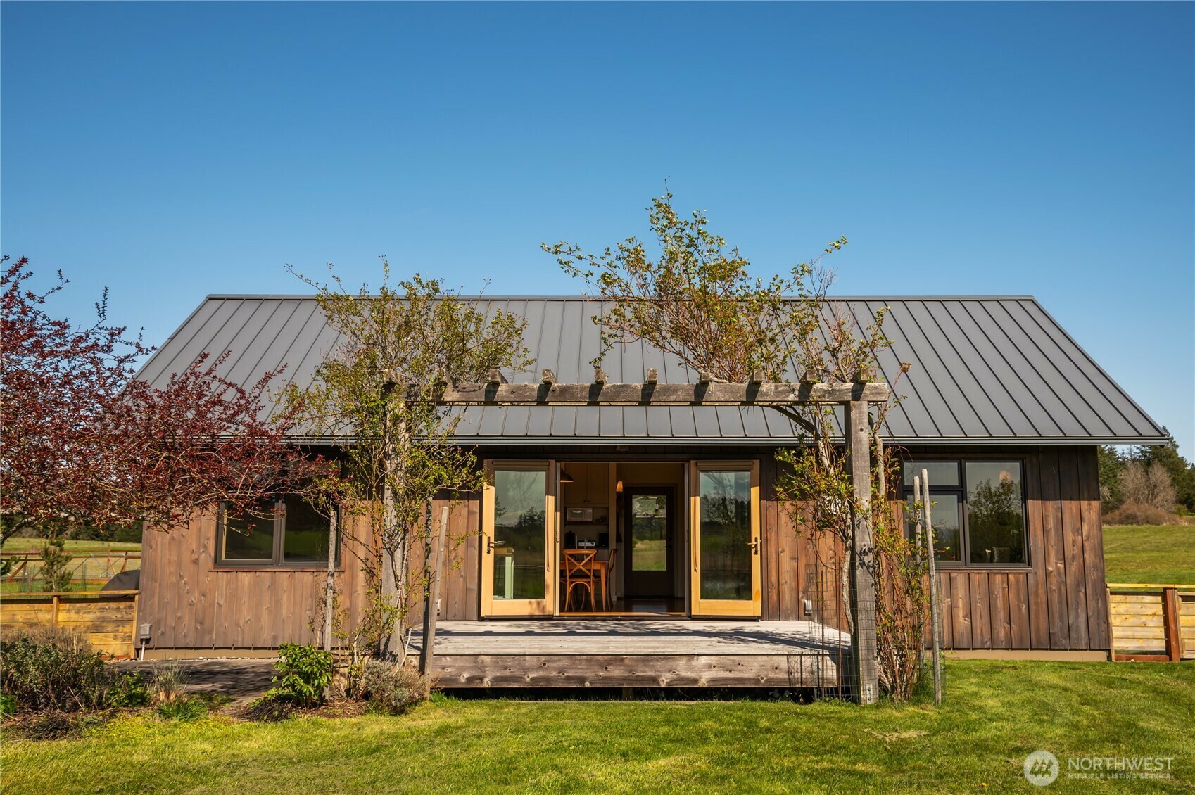 Property Photo:  140  Sweetbrier Lane  WA 98261 