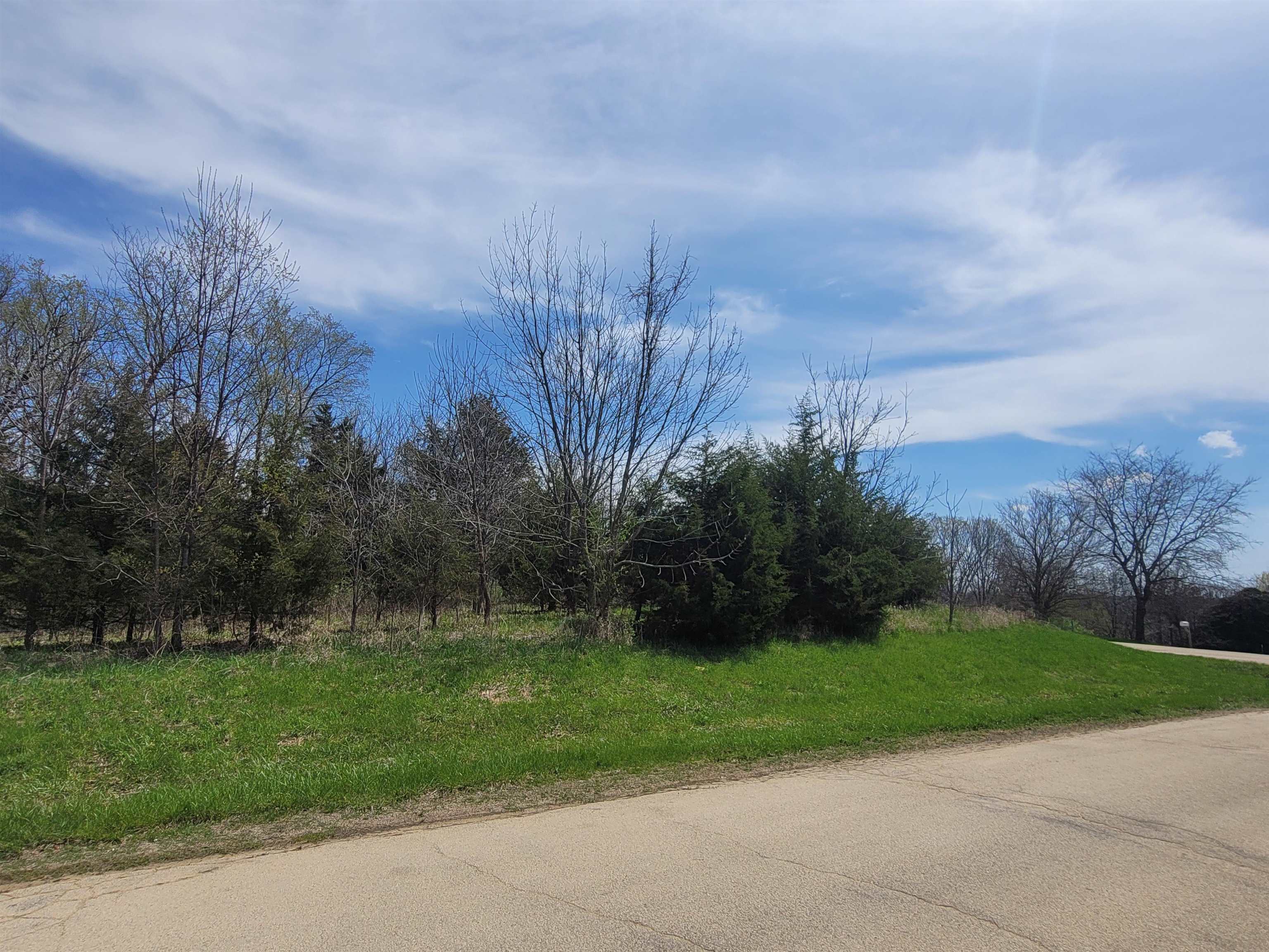 Property Photo: 1 Ironwood Lane IL 61036