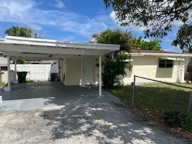Property Photo: 1164 NW 45th Avenue FL 33313