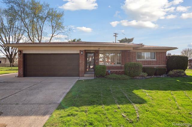 33115 Chatsworth Drive  Sterling Heights MI 48312 photo