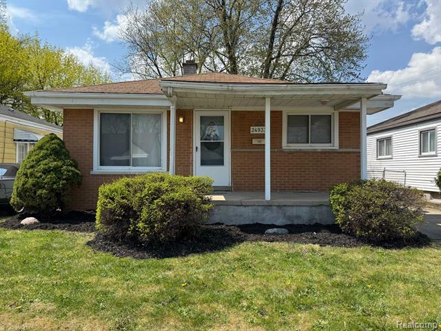 Property Photo: 24933 Grove Avenue MI 48021