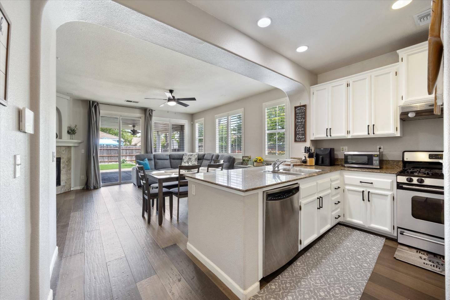 Property Photo: 5850 Bridgecross Drive CA 95835