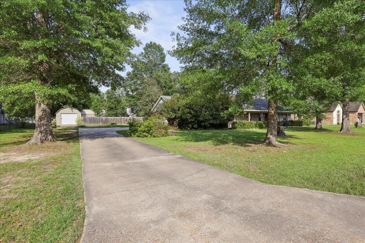 Property Photo: 132 County Road 760 TX 77612