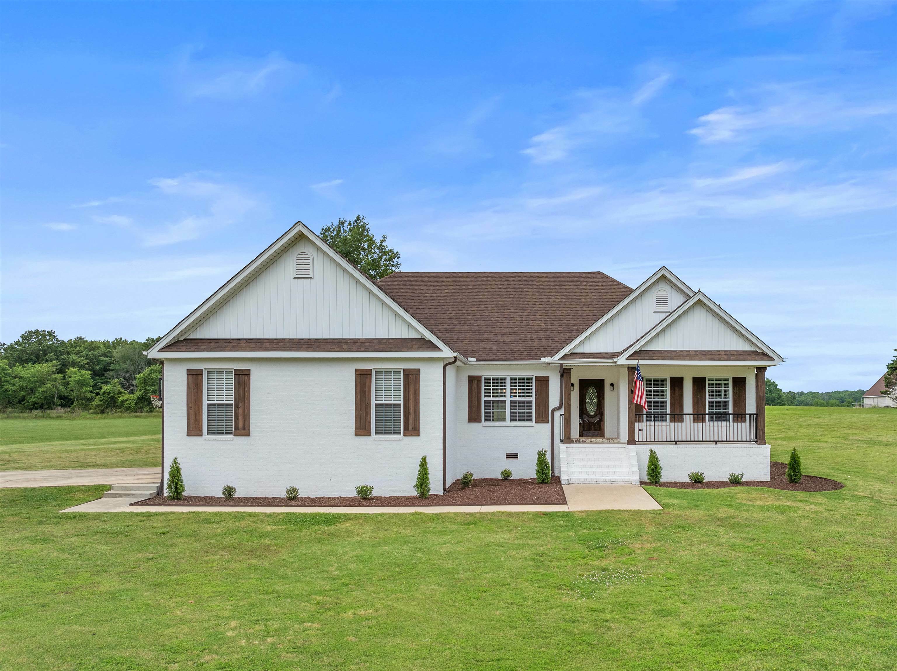 895 Rachel Ln  Muscle Shoals AL 35661 - MUSCLE S photo