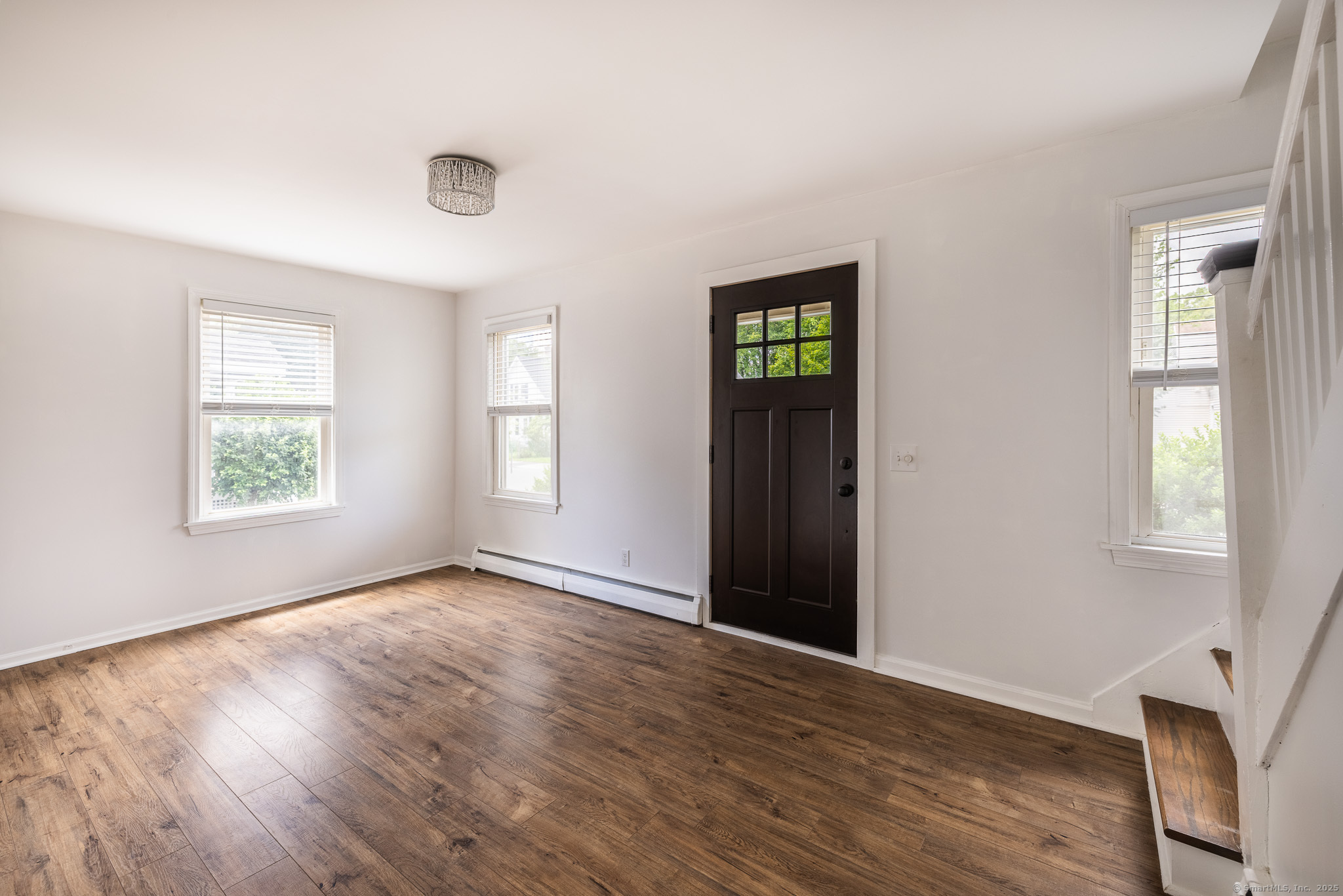 Property Photo:  18 Forest Avenue  CT 06484 