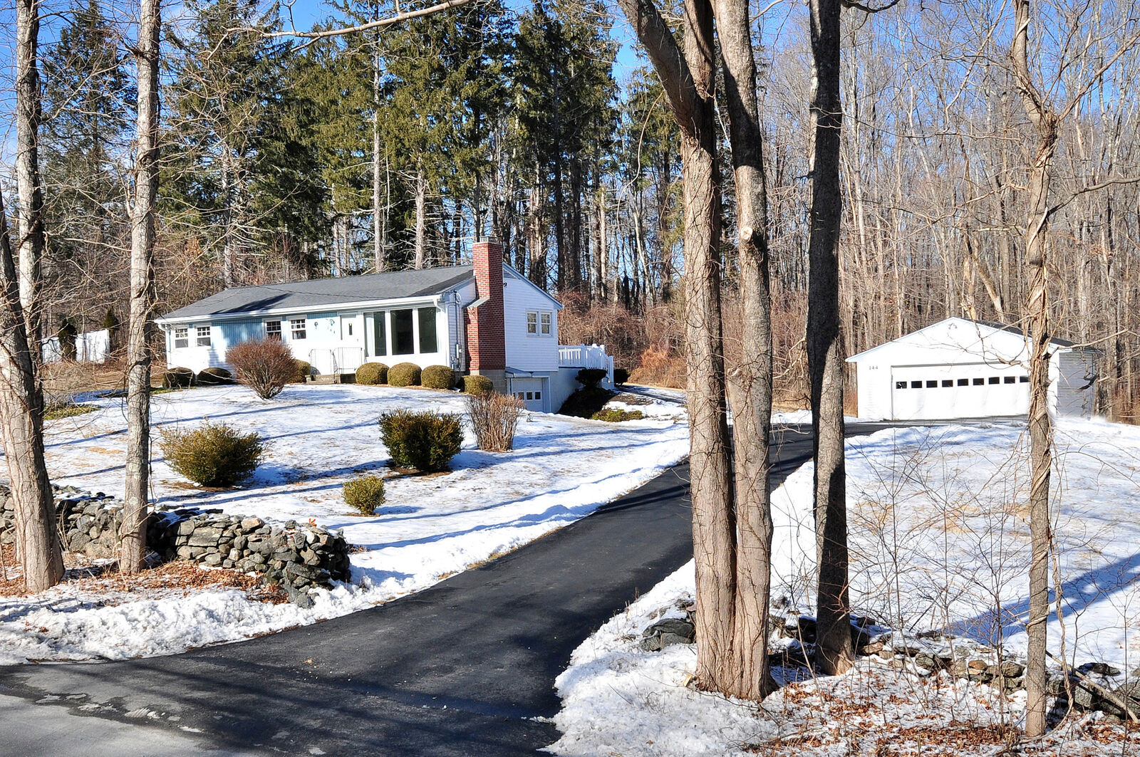 Property Photo: 144 Currituck Road CT 06470