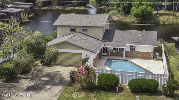 Property Photo: 850 Cardinal Road FL 32926