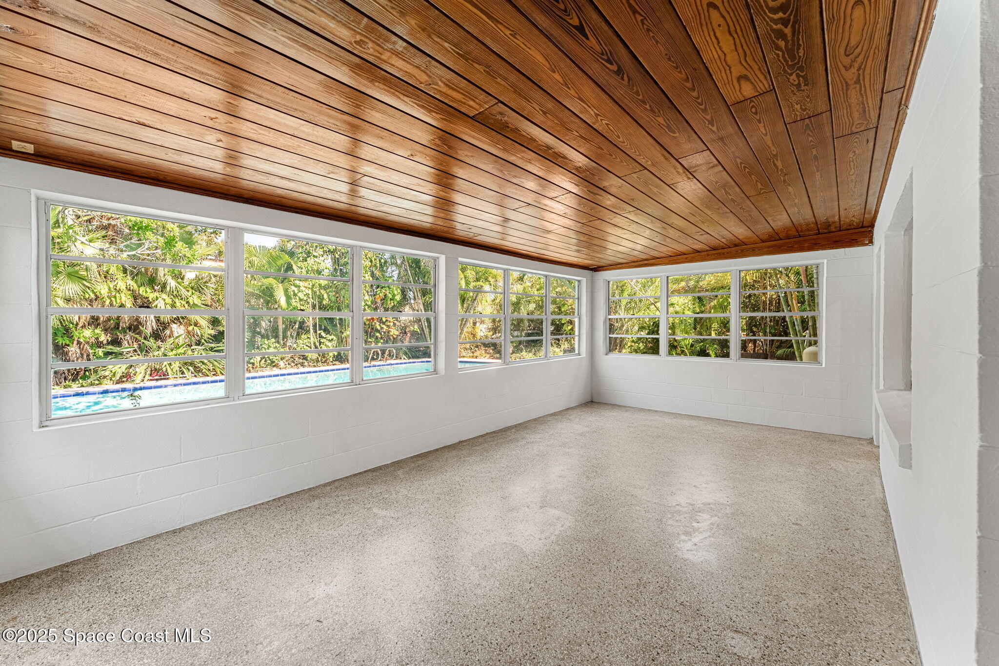 Property Photo: 2035 N Shannon Avenue FL 32903