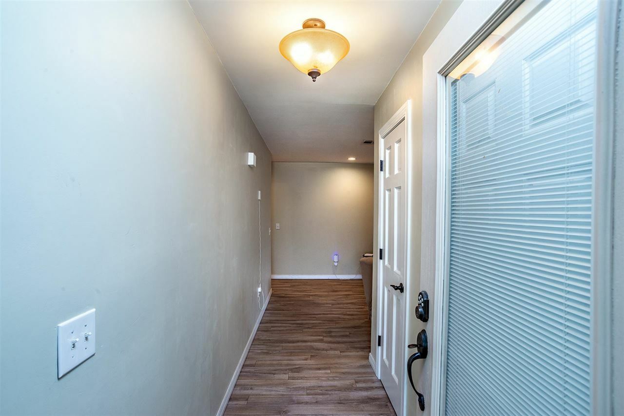 Property Photo: 926 E Krayler OK 74075