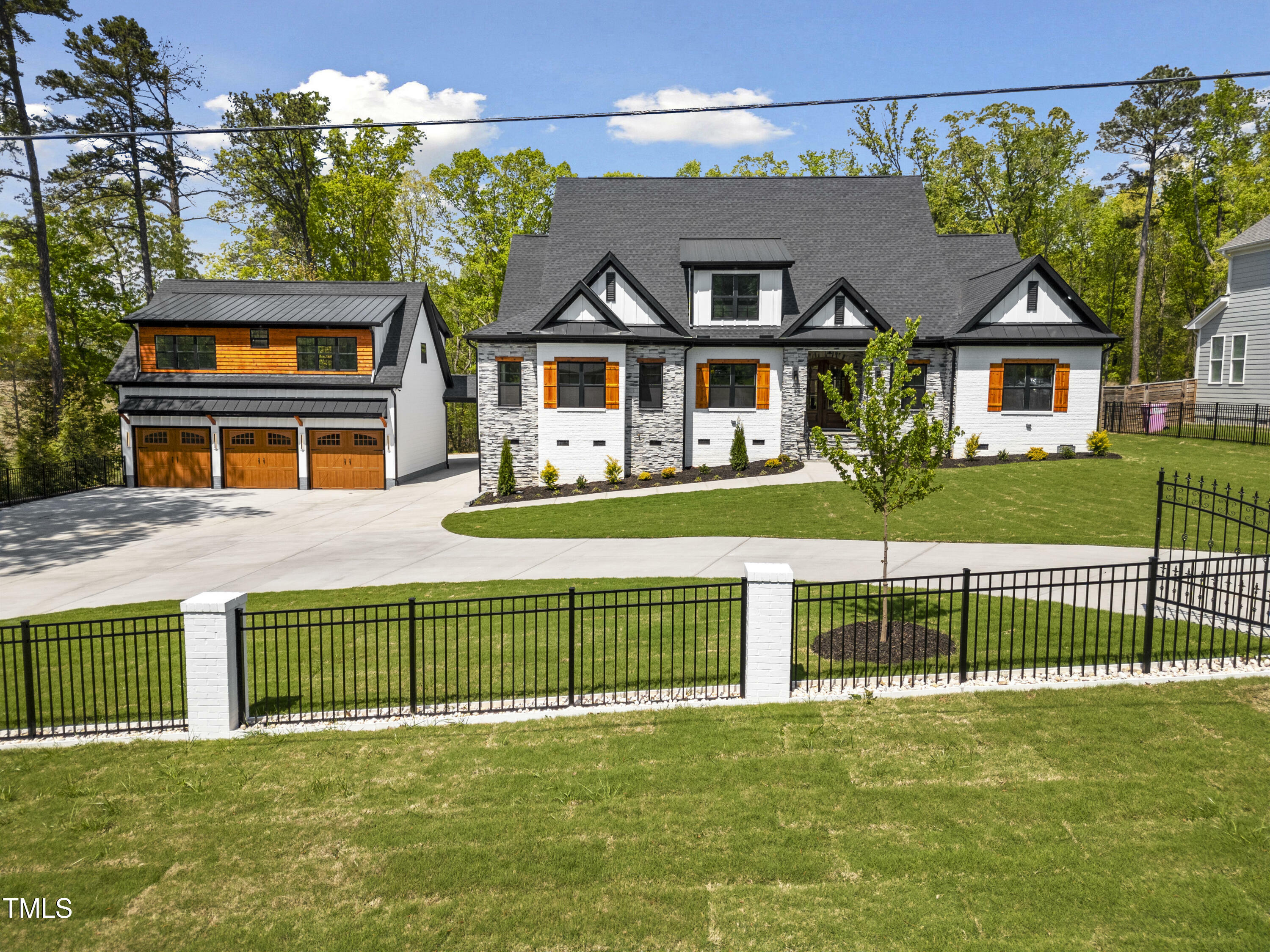 Property Photo: 1903 Edgerton Drive NC 27703