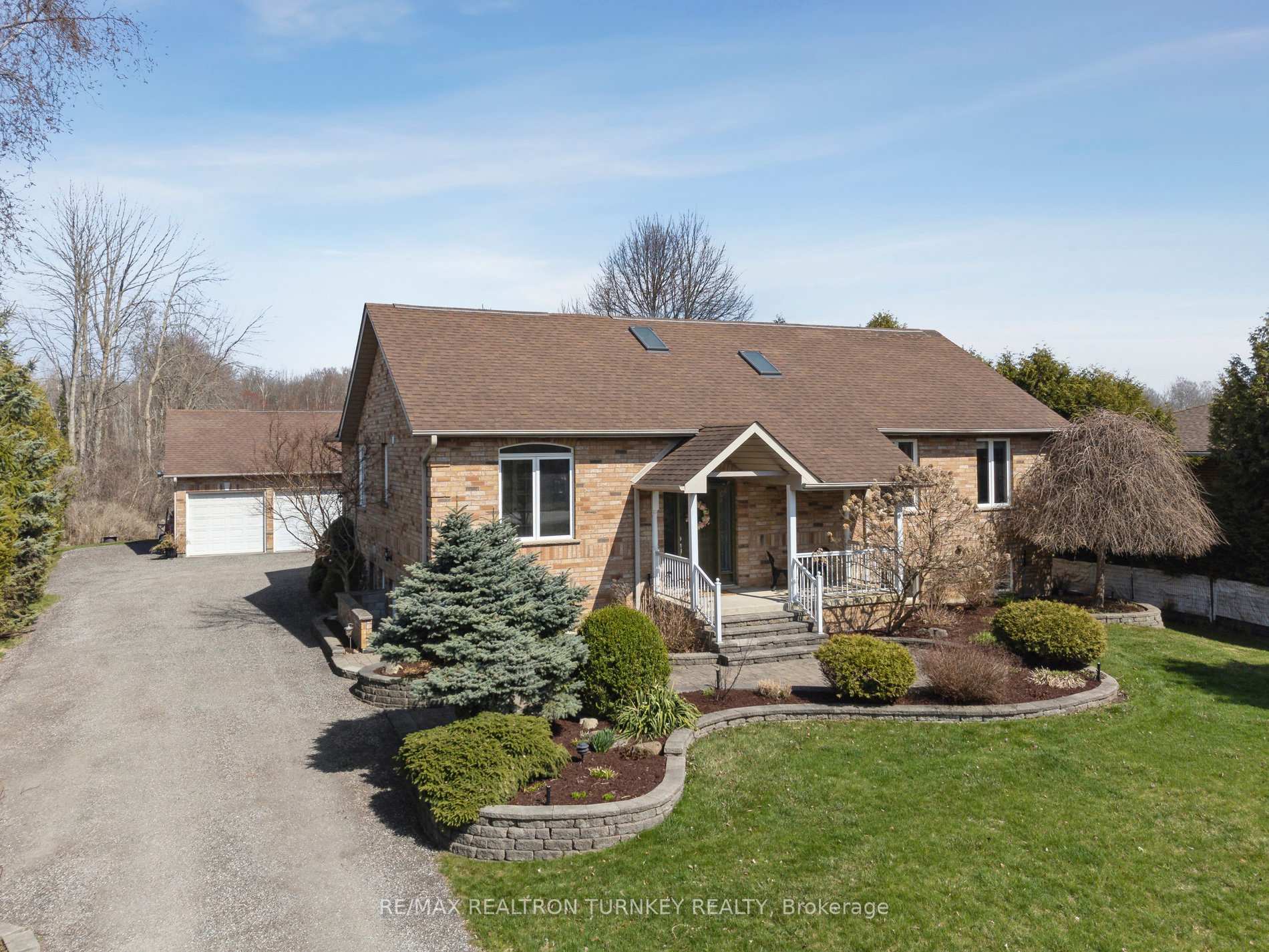 Property Photo:  20173 Bathurst Street  ON L9N 1N3 