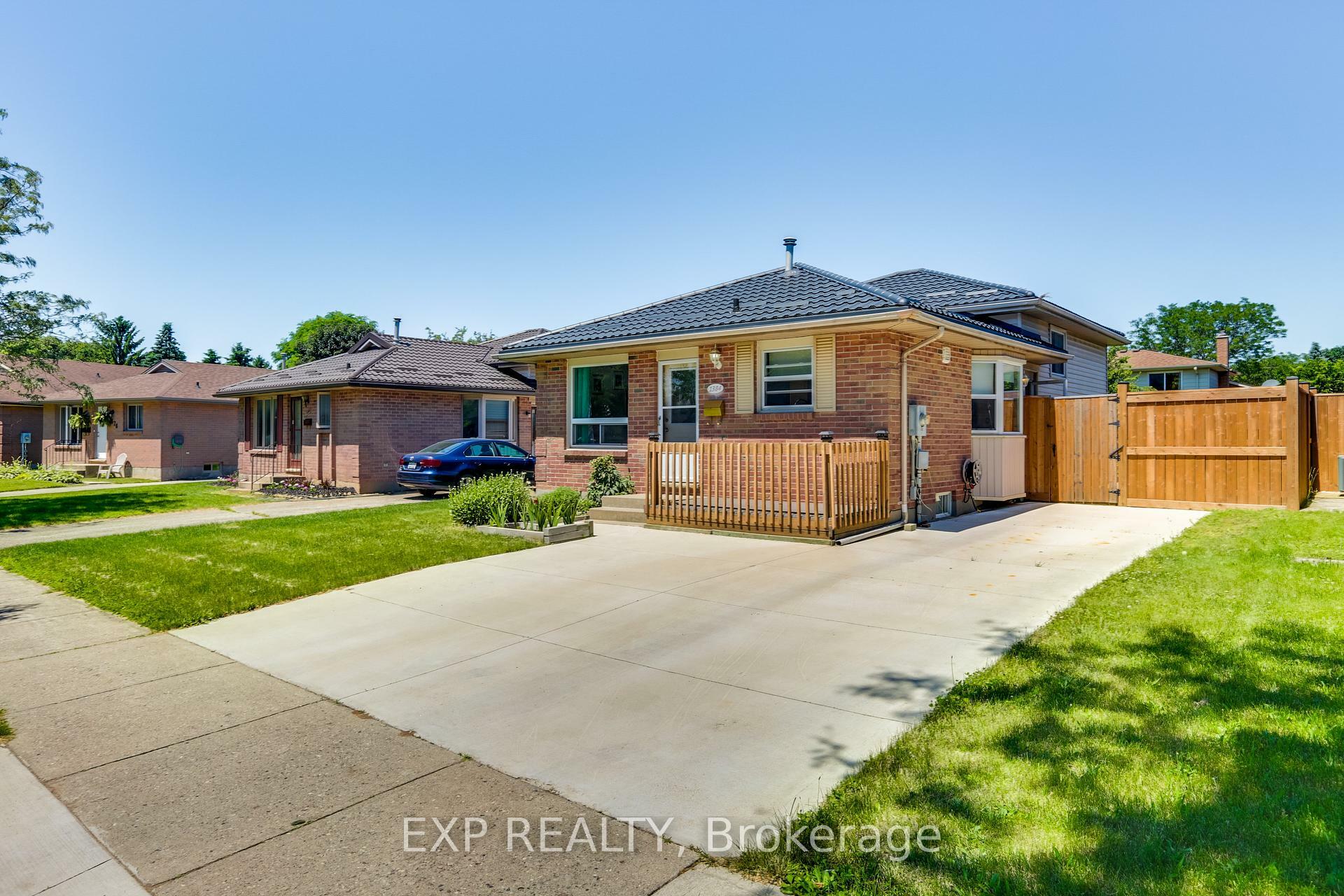 Photo de la propriété: 1384 Bentley Drive ON N5V 3T6