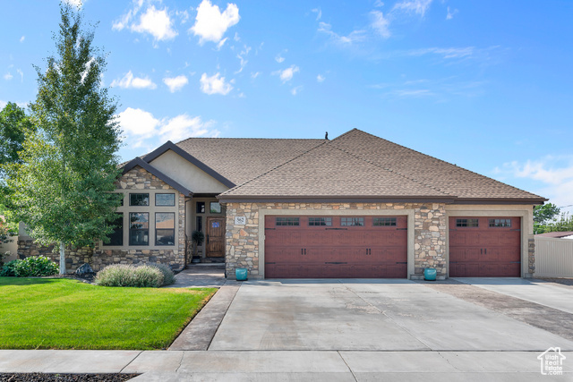 Property Photo: 562 E 700 N UT 84648