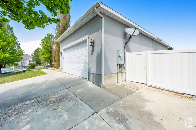Property Photo: 6054 Windlass Cir UT 84074