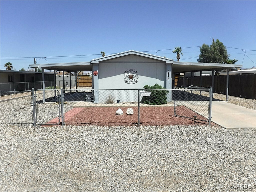 Property Photo: 5676 S Pearl Street AZ 86426