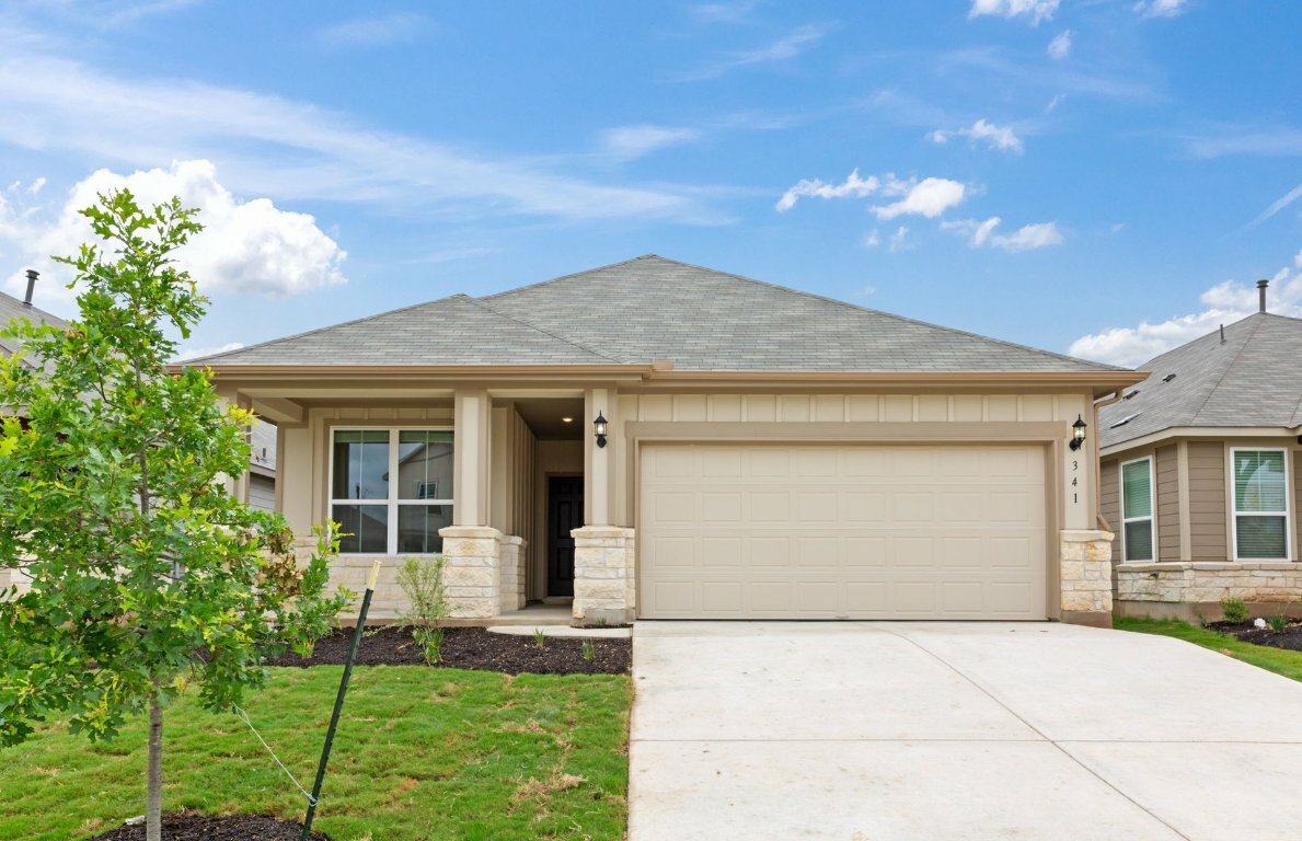 Property Photo: 341 Kapok Street TX 78610