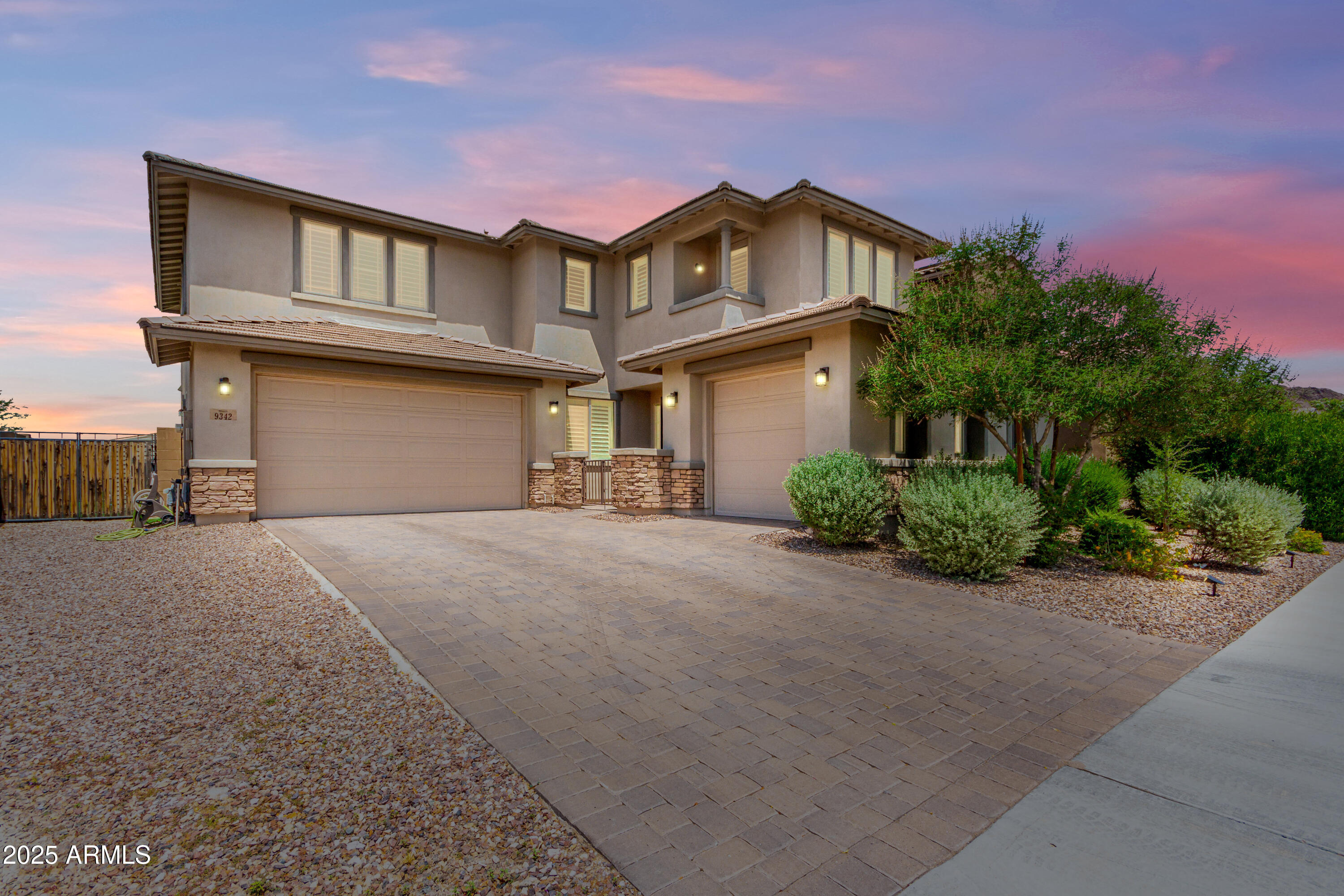 9342 W White Feather Lane  Peoria AZ 85383 photo