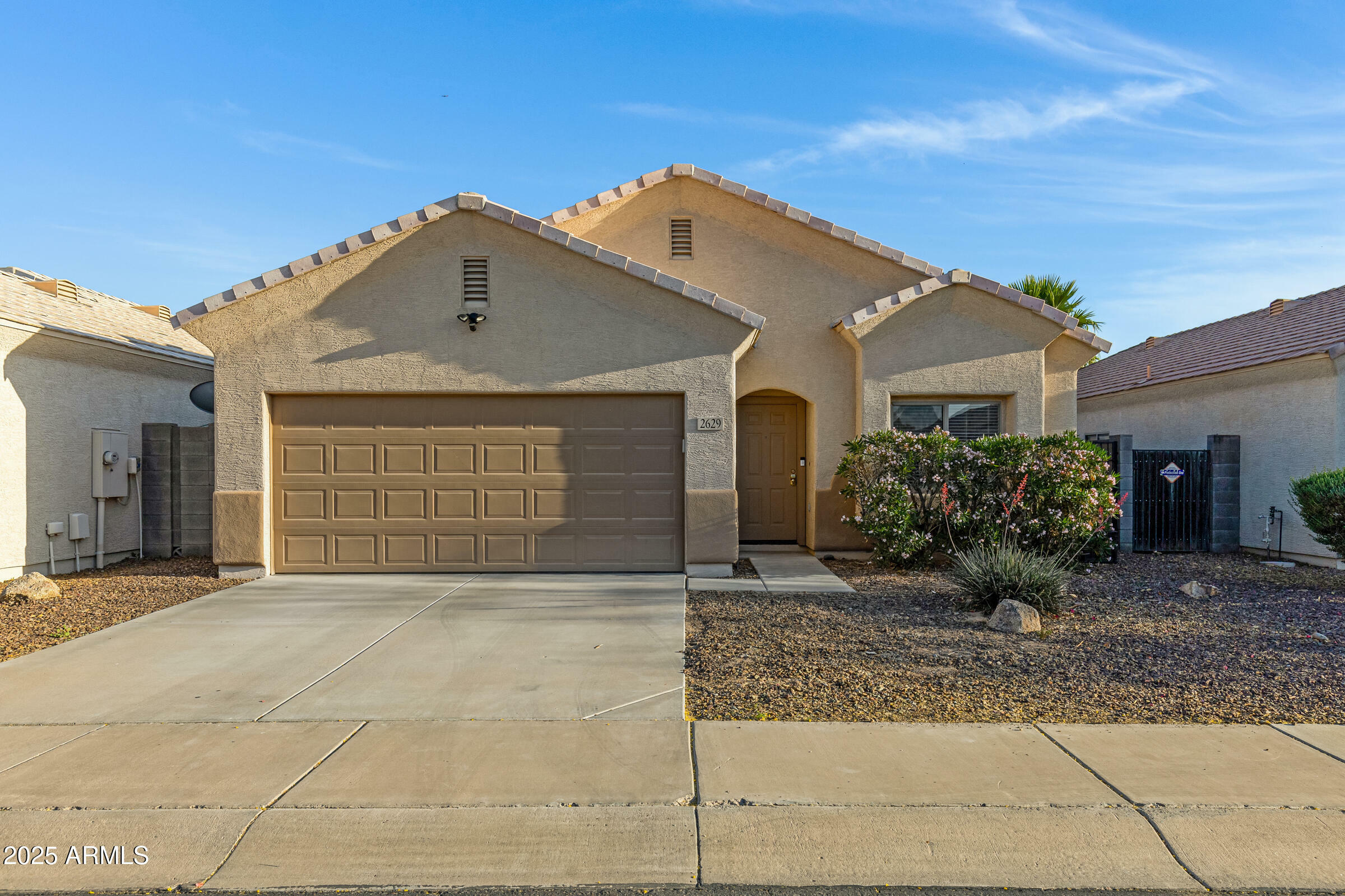 Property Photo: 2629 E Hidalgo Avenue AZ 85040