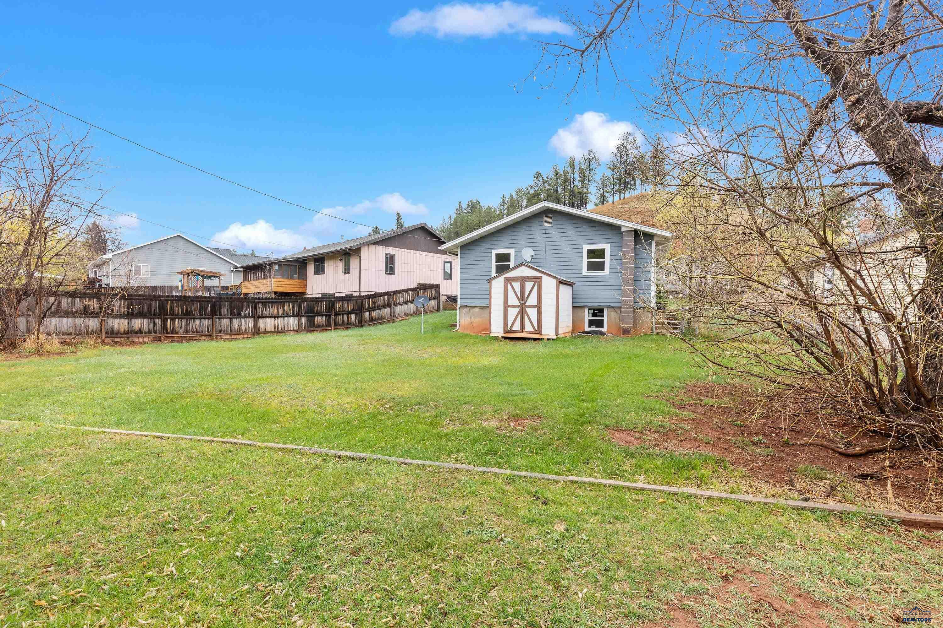 Property Photo: 1937 Hillsview Dr SD 57702