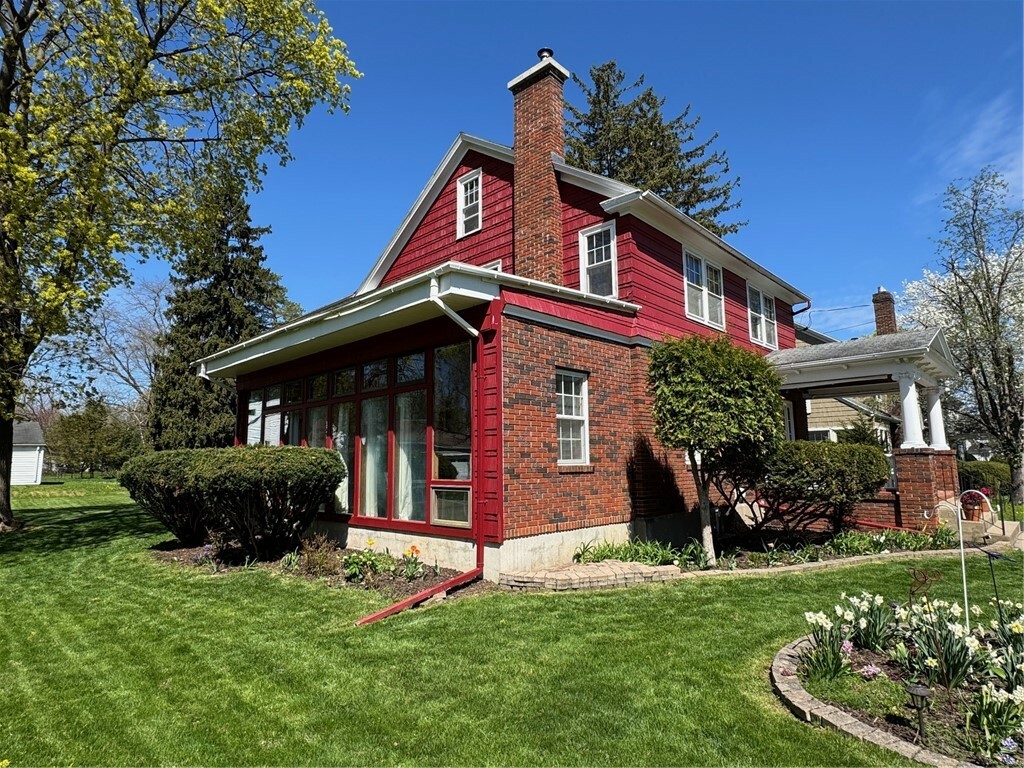 Property Photo: 98 Hillcrest Avenue NY 14456