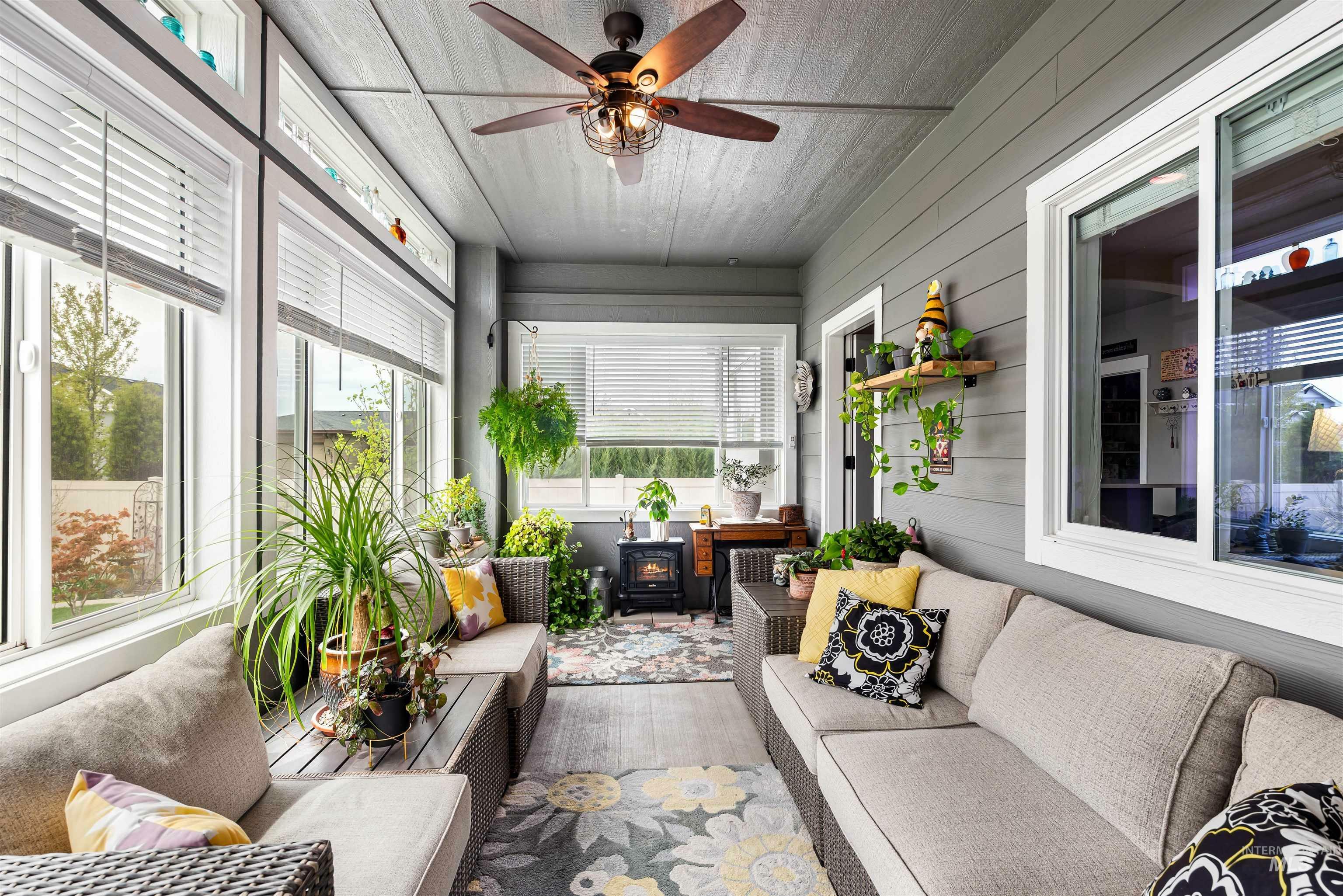 Property Photo: 879 E Buck Drive ID 83634
