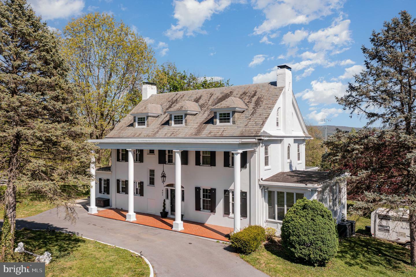 Property Photo: 403 E Fourth Street PA 17268