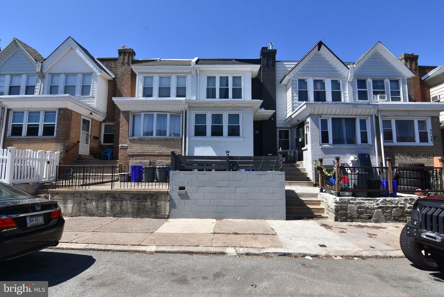 4742 Shelmire Avenue  Philadelphia PA 19136 photo