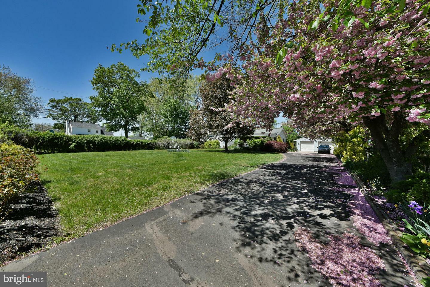 Property Photo: 3703 Spruce Street PA 19007