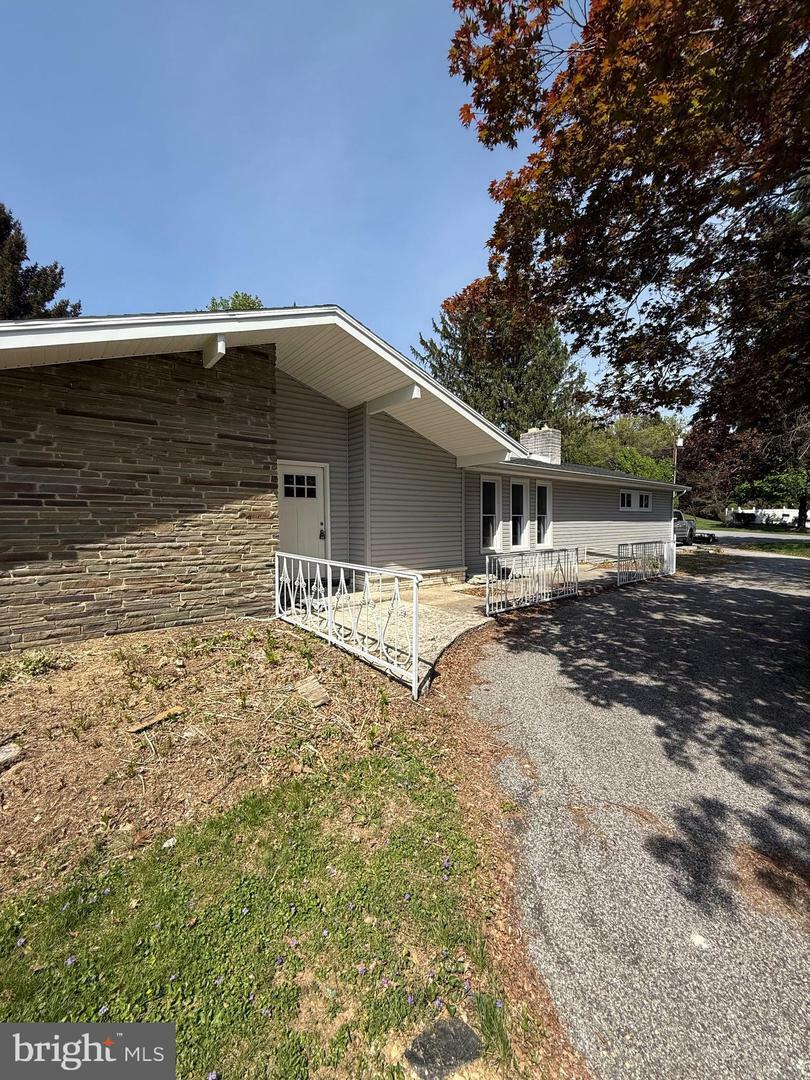 5928 Canyon Road  Harrisburg PA 17111 photo